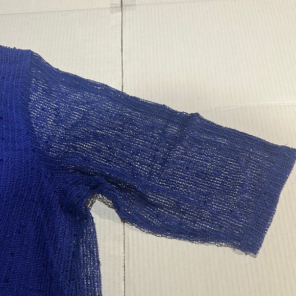 NWT Alfred Dunner Women's Blue Top elbow length w tiny v neck silver accessory - Picture 12 of 13